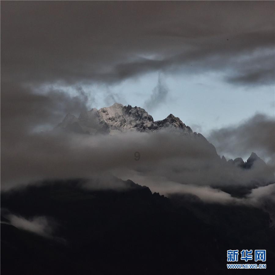 金价微跌,分析师:短期前景已经转为看跌