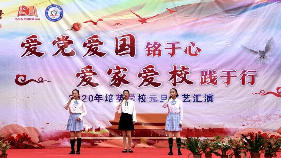 翻滚吧大脚车