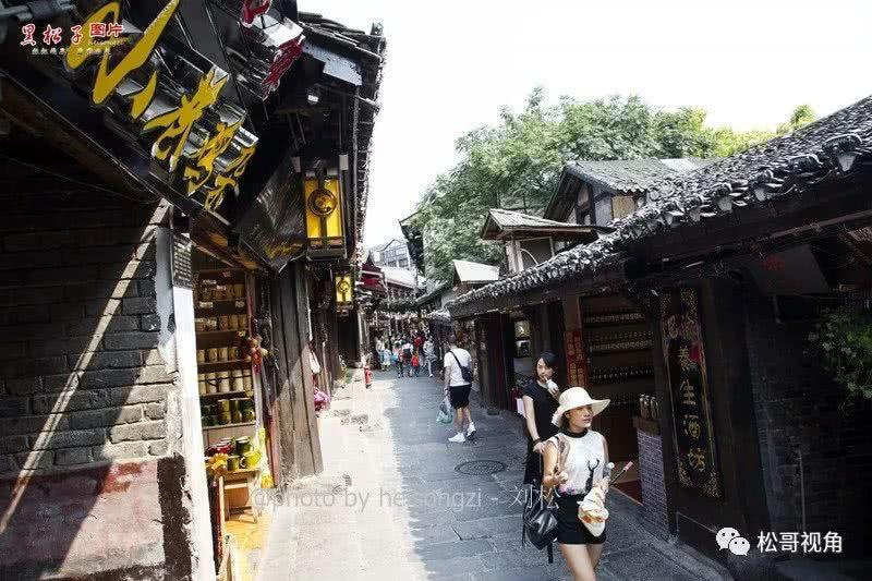 天蝎座:五色目盲,大道至简,等闲为雨复为晴,玄空一点元青青